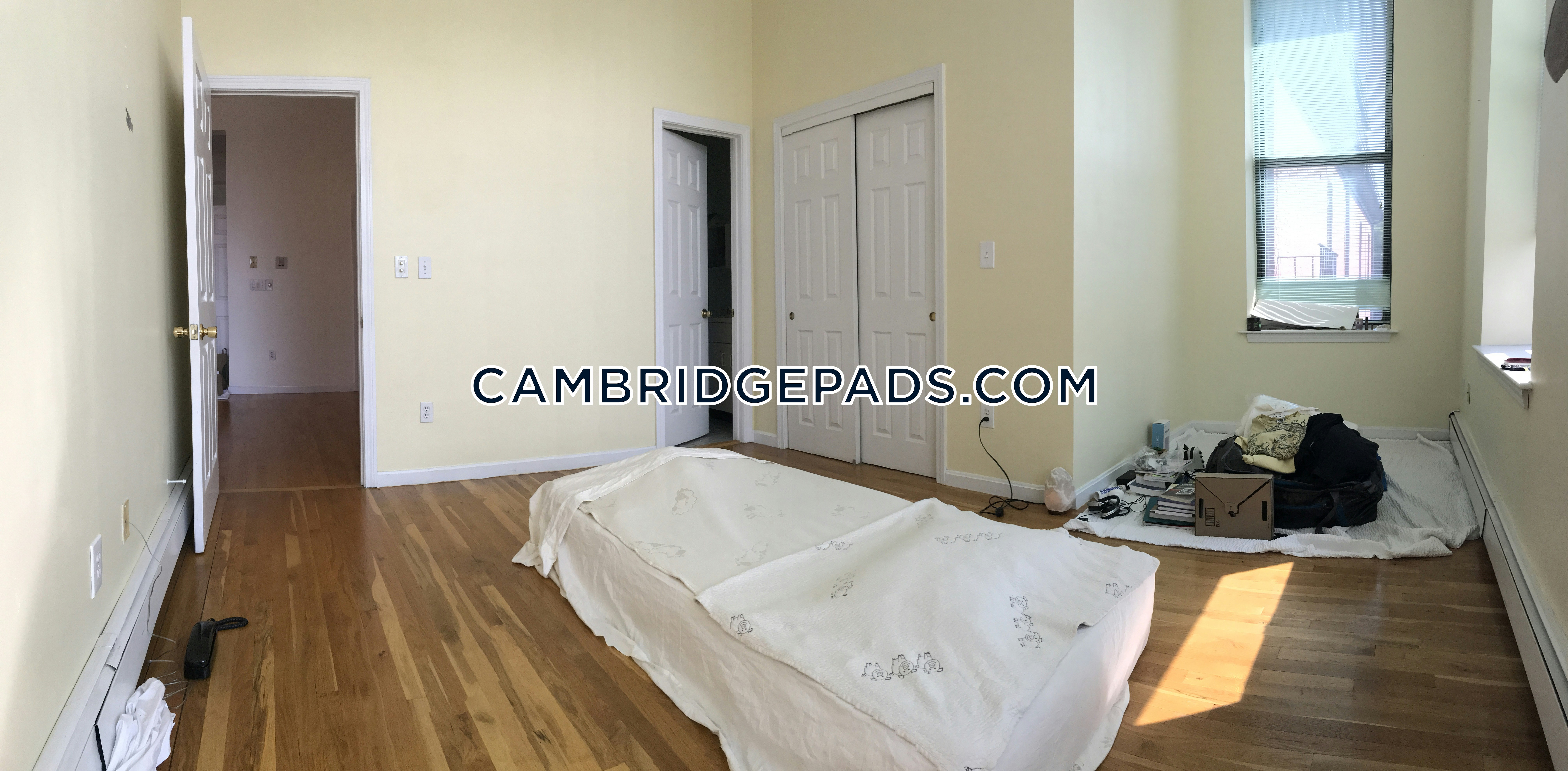 Cambridge - $3,200