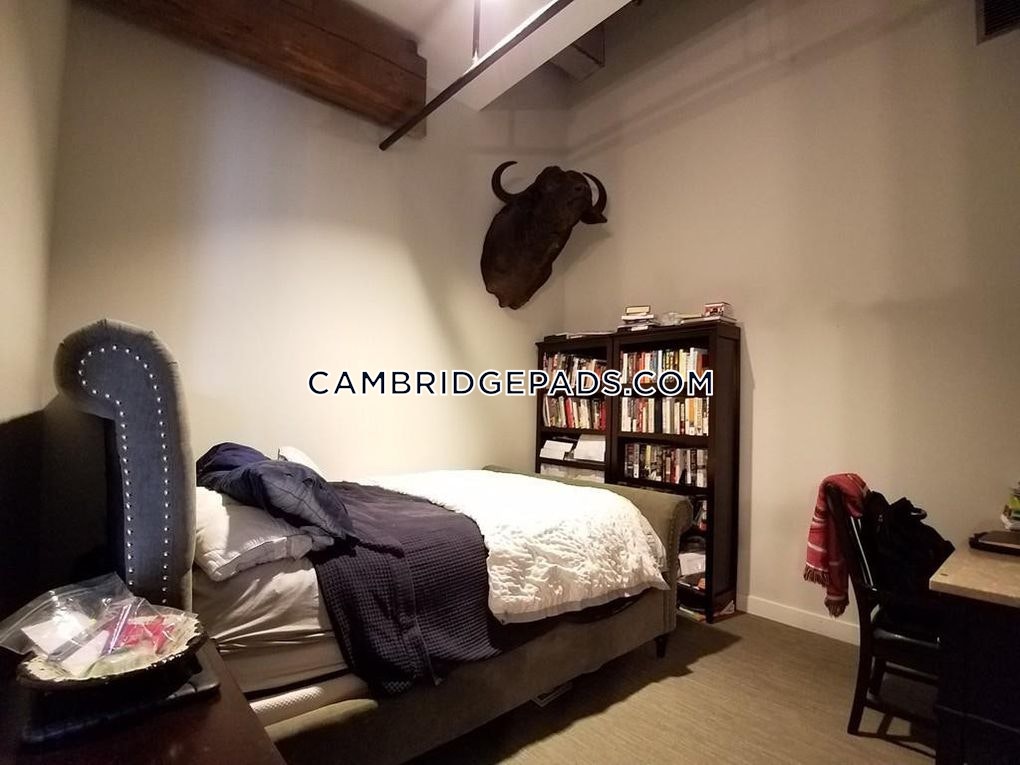 Cambridge - $4,350