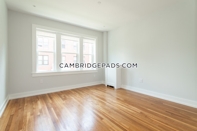 Cambridge - $2,700 /mo