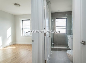 Cambridge - $2,885