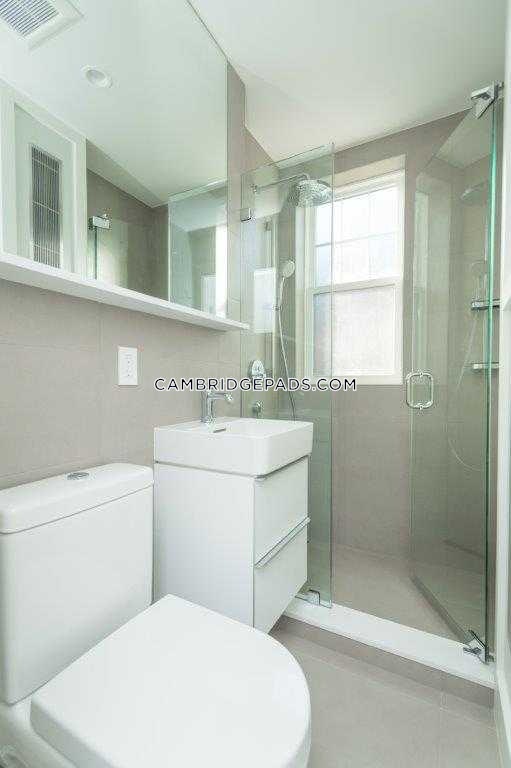 Cambridge - $2,795