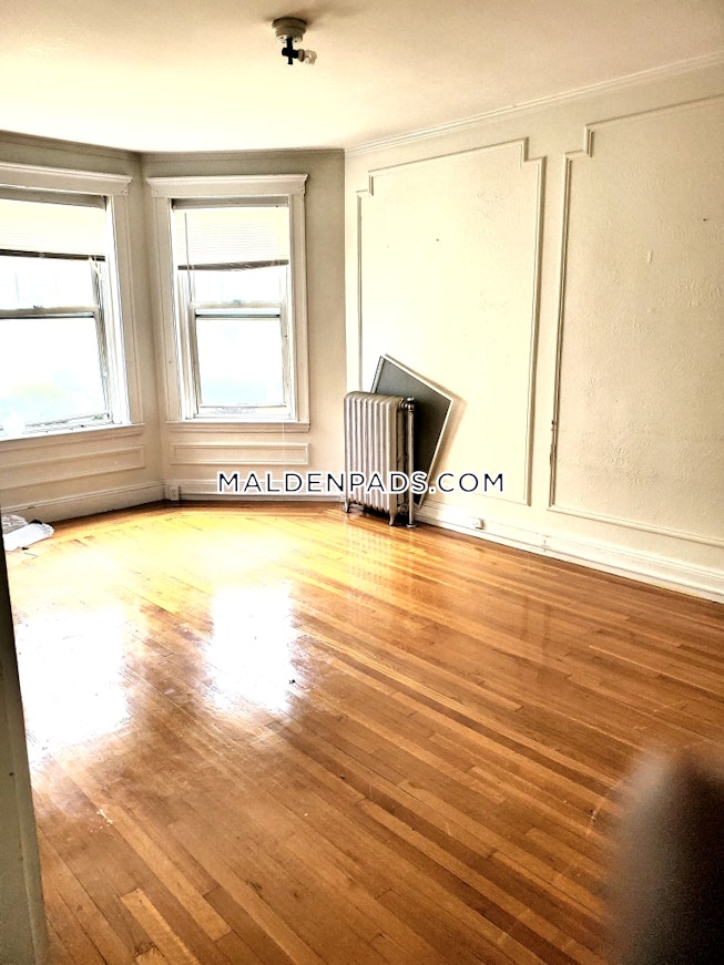 Malden - $2,100 /mo