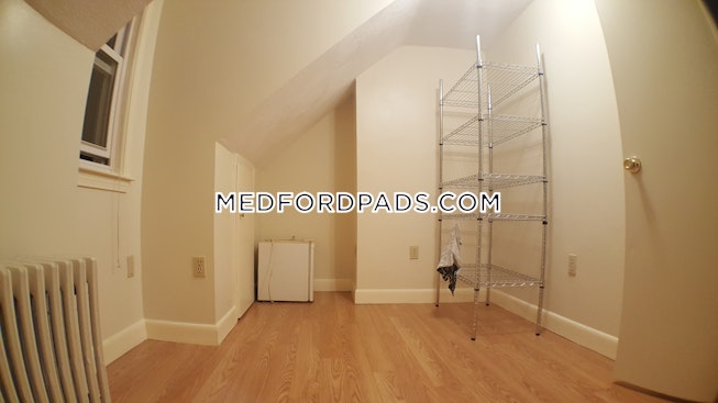 Medford - $2,100 /mo