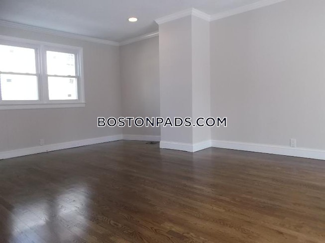 Natick - $2,850 /mo