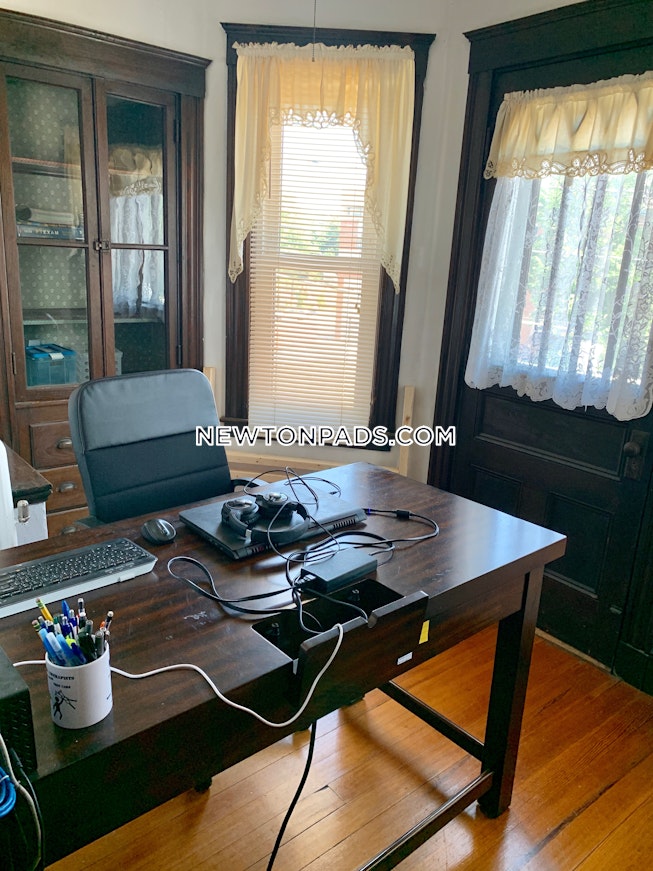 Newton - $1,700 /mo