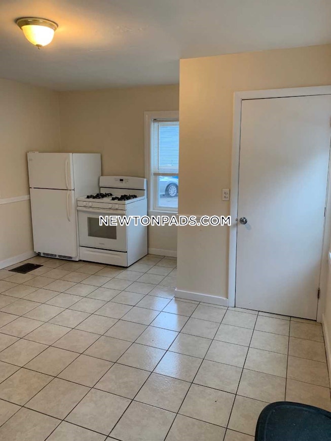 Newton - $3,200 /mo