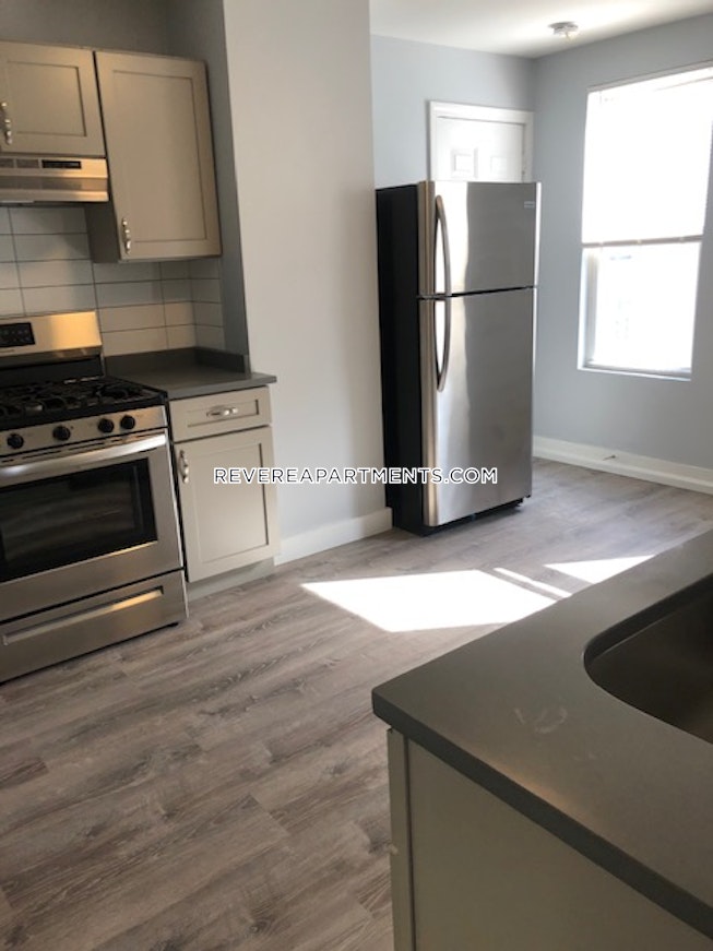 Revere - $2,600 /mo