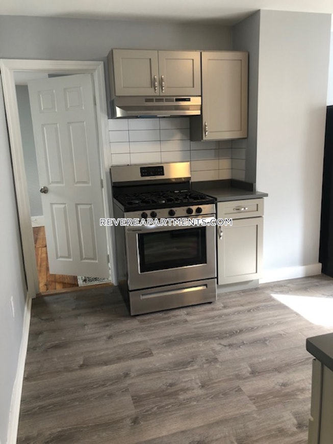 Revere - $2,600 /mo