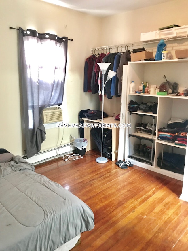 Revere - $2,300 /mo