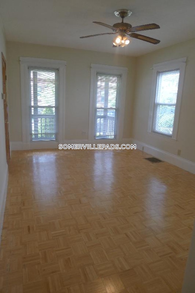 Somerville - $4,000 /mo