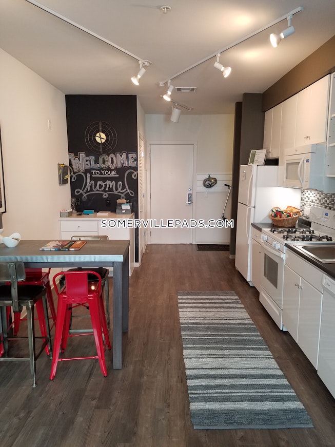 Somerville - $3,465 /mo