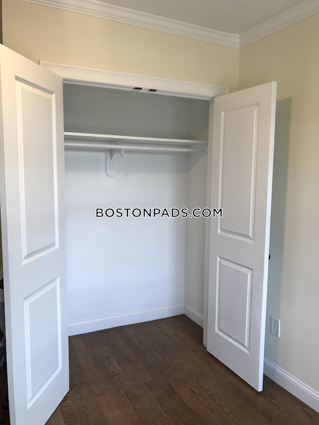 Somerville - $4,595 /mo