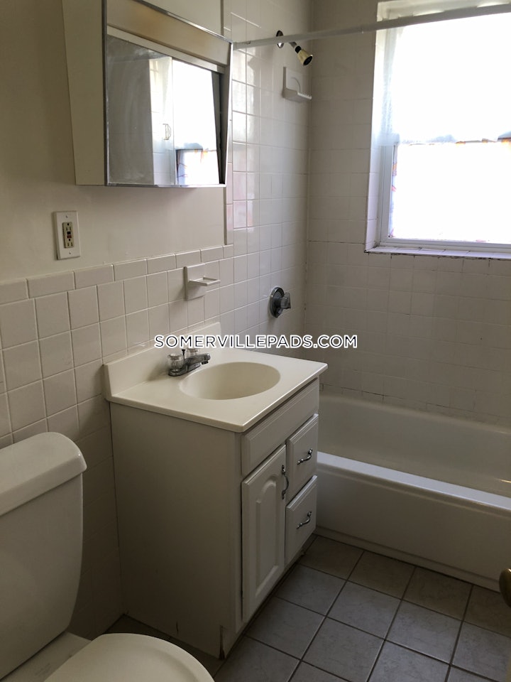 somerville-apartment-for-rent-4-bedrooms-1-bath-spring-hill-3900-4555766 