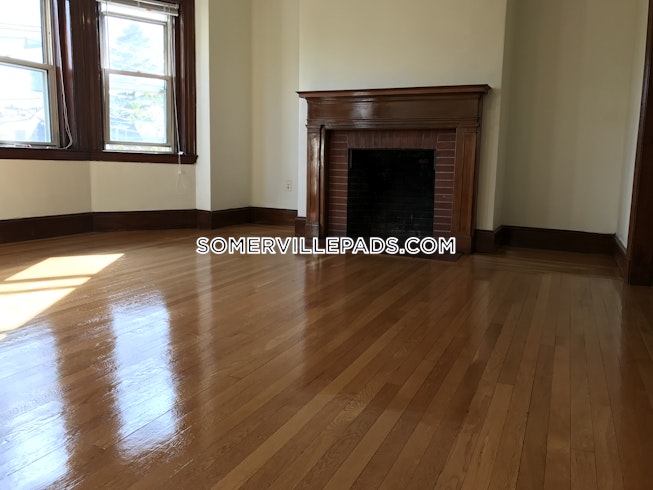 Somerville - $3,900 /mo