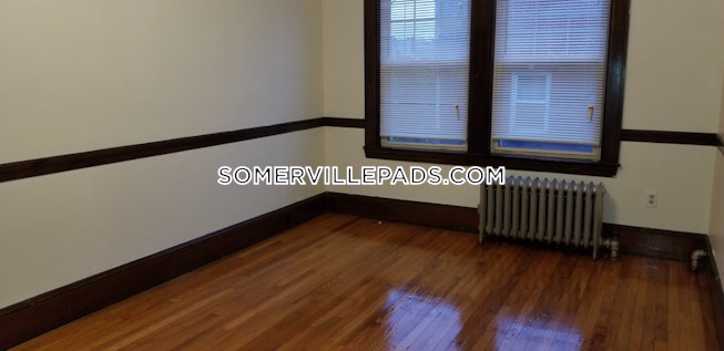 Somerville - $2,900 /mo