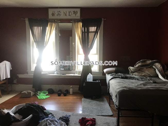 Somerville - $3,000 /mo