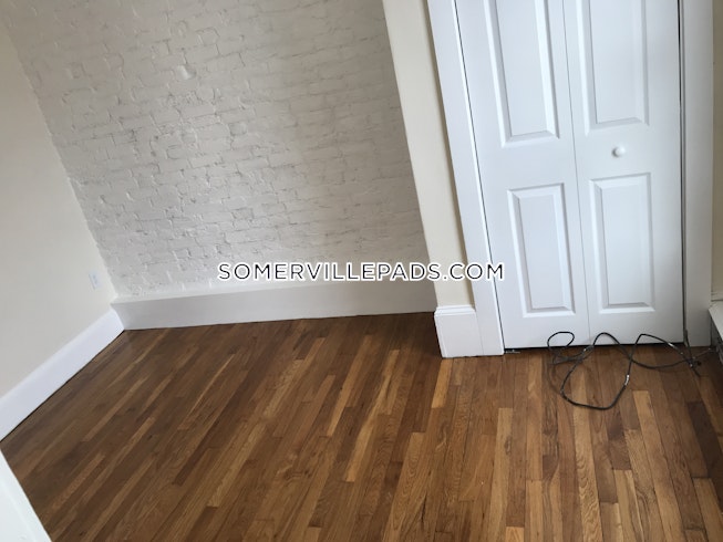 Somerville - $2,600 /mo