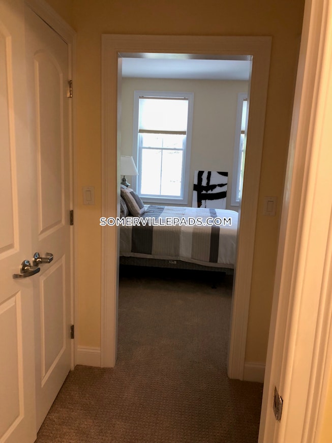 Somerville - $2,995 /mo