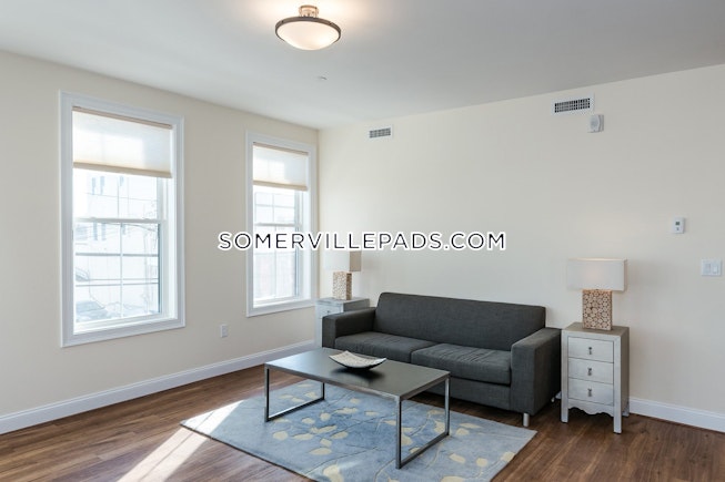 Somerville - $2,875 /mo