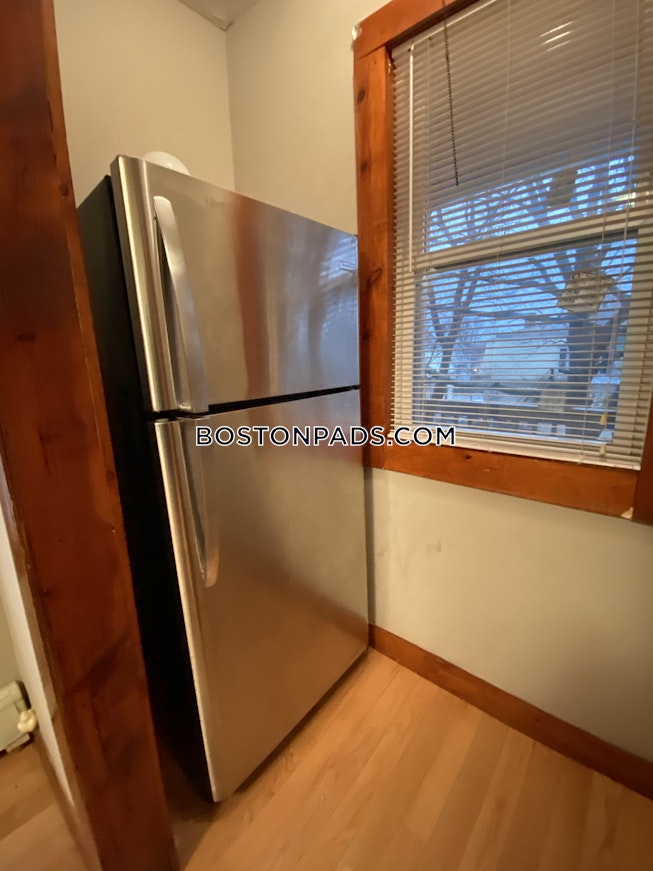 Boston - $2,800 /mo