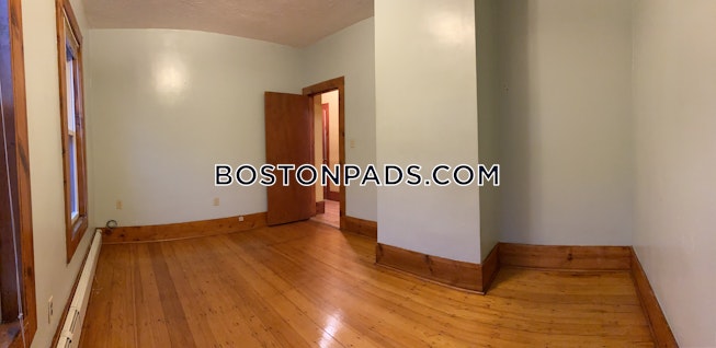 Boston - $2,800 /mo