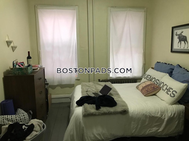 Boston - $3,600 /mo