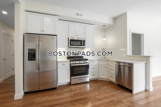 Boston - $6,000 /mo