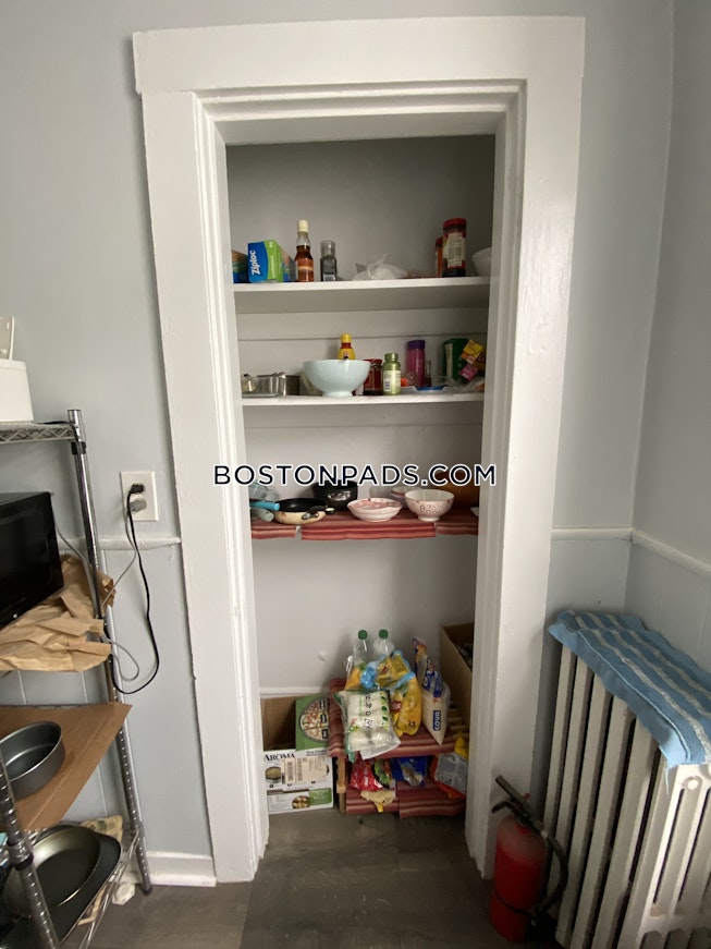 Boston - $4,200 /mo