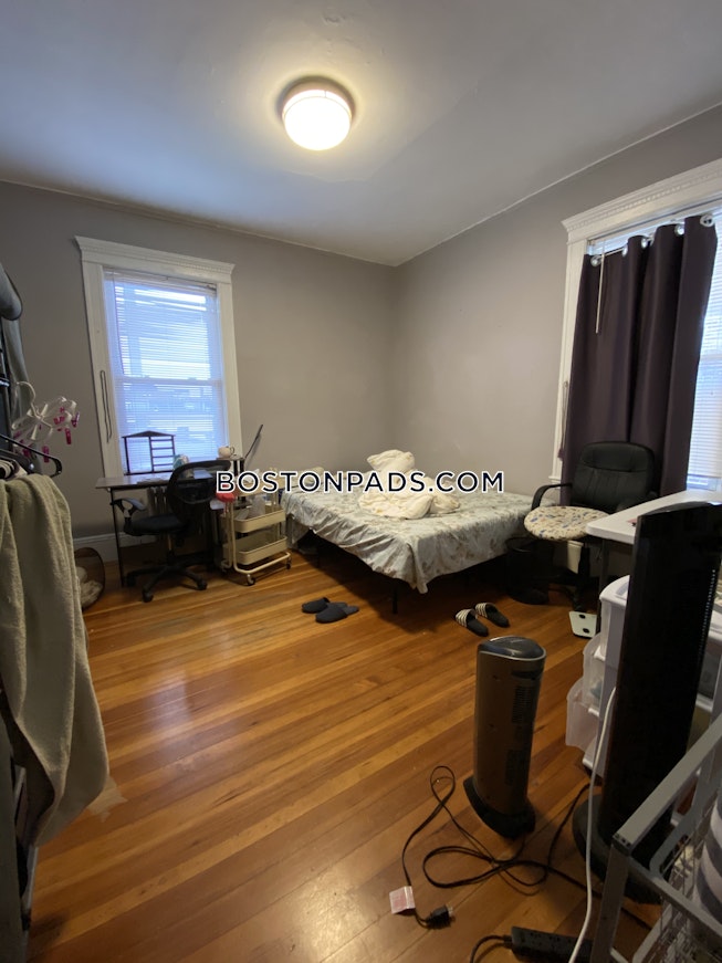 Boston - $4,200 /mo