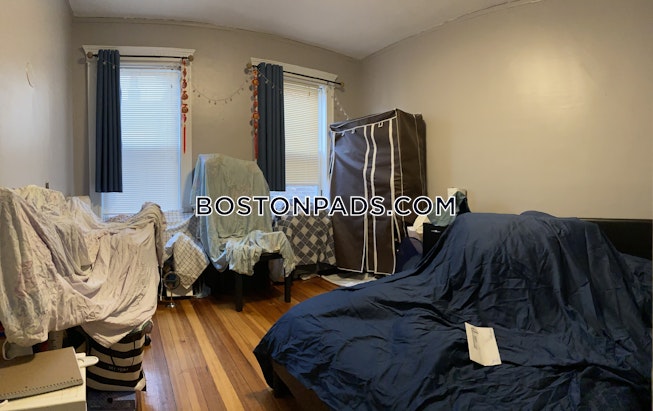 Boston - $4,200 /mo