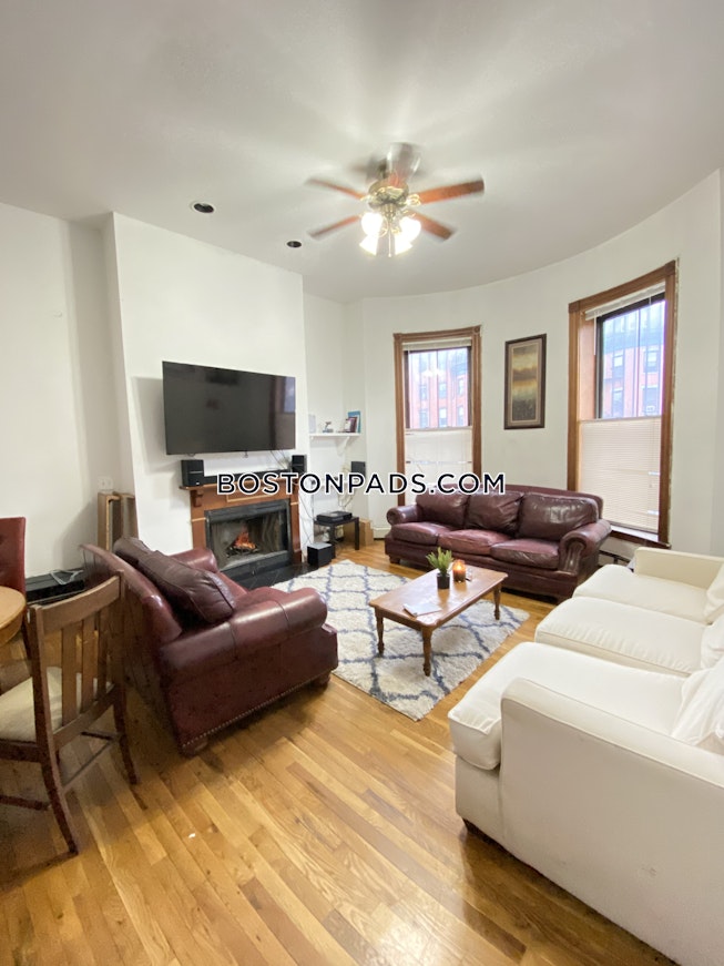 Boston - $7,200 /mo