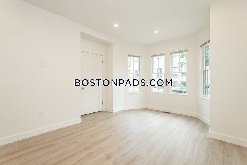 Boston - $6,000 /month