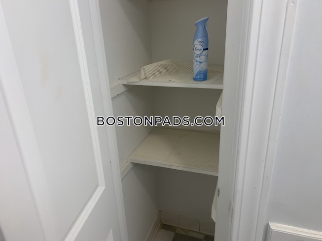 Boston - $3,100 /mo