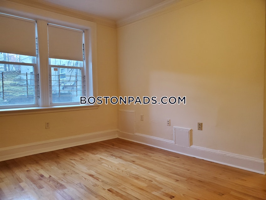 Boston - $3,095 /month