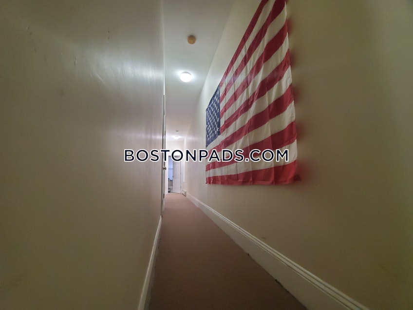 Boston - $3,000 /month