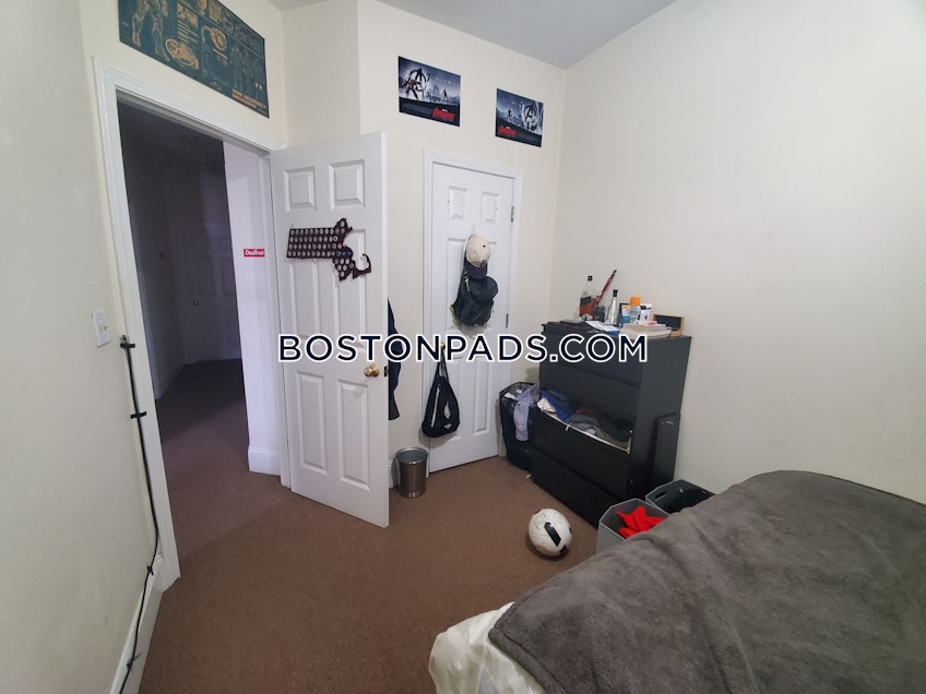 Boston - $3,000 /month