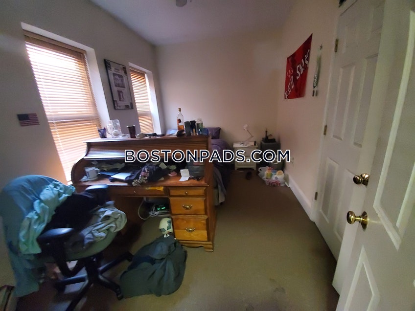 Boston - $3,000 /month