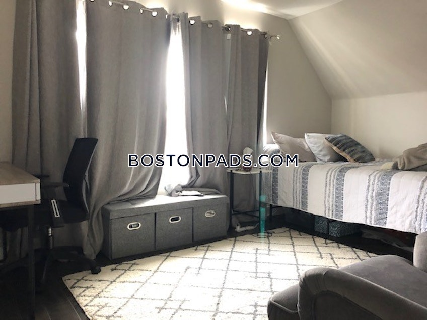 Boston - $3,200 /month