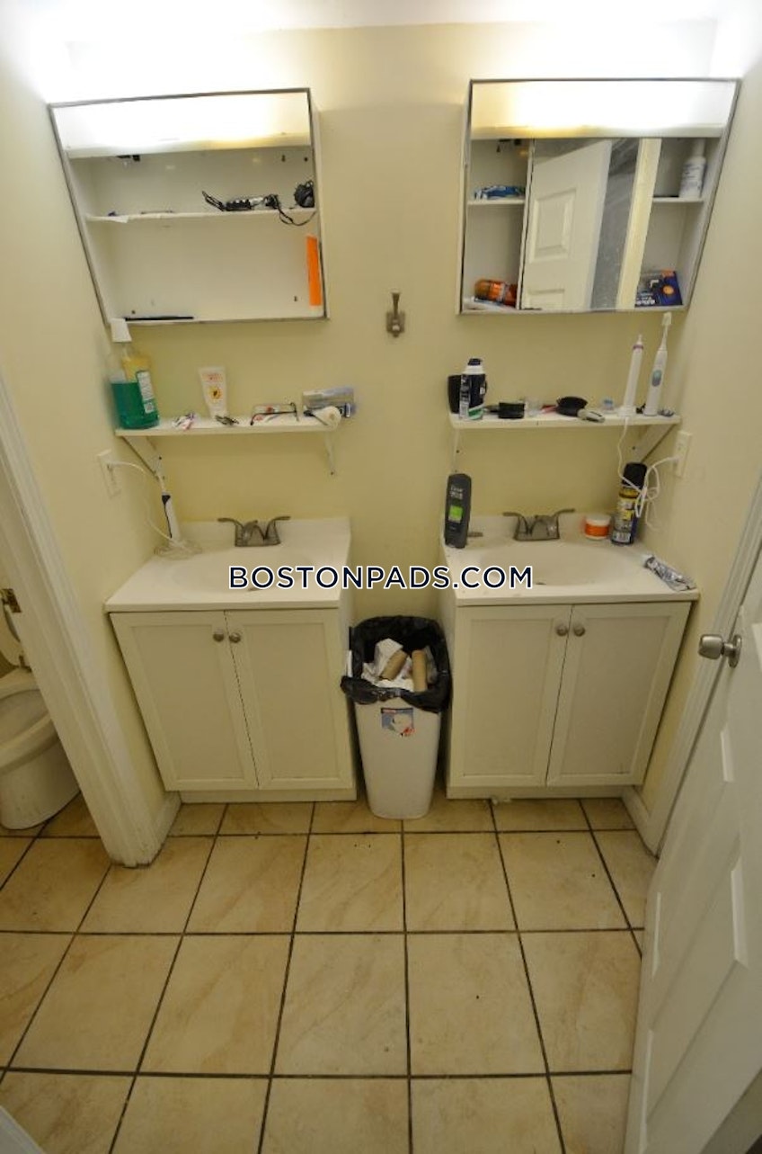 Boston - $7,700 /month