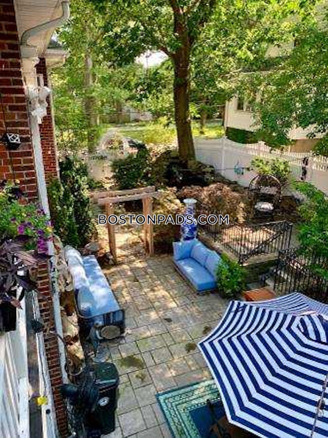 Chestnut Hill - $3,450 /mo