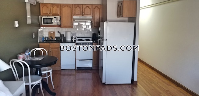 Boston - $1,895 /mo