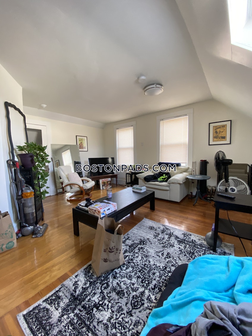 Somerville - $3,300 /month