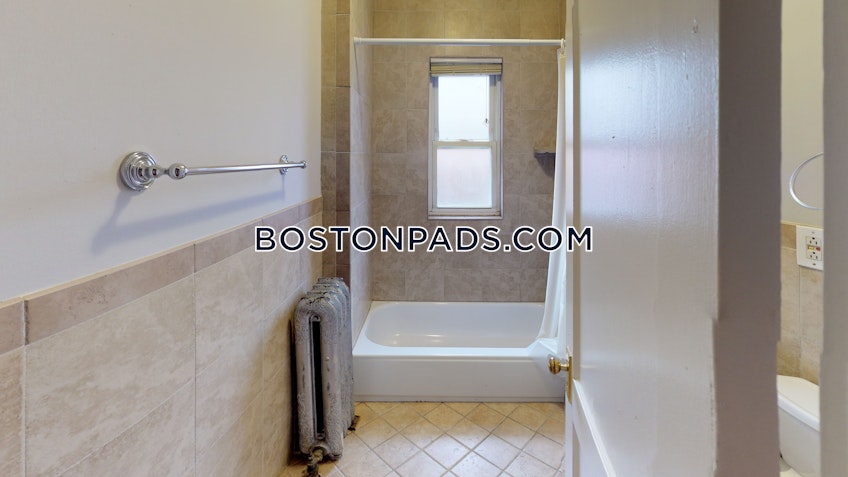 Boston - $4,400 /month