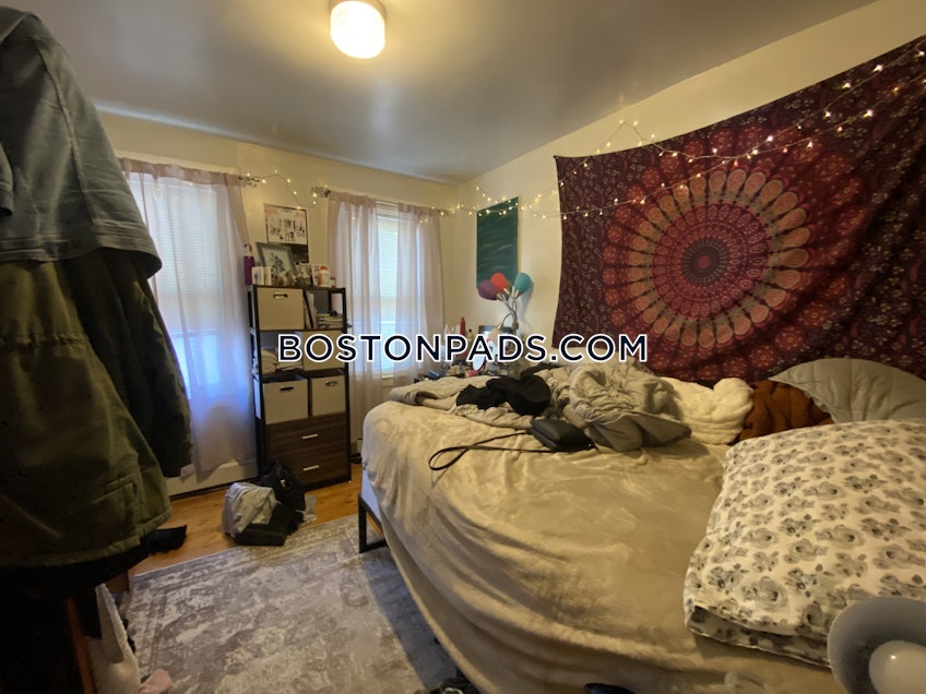 Boston - $3,600 /month