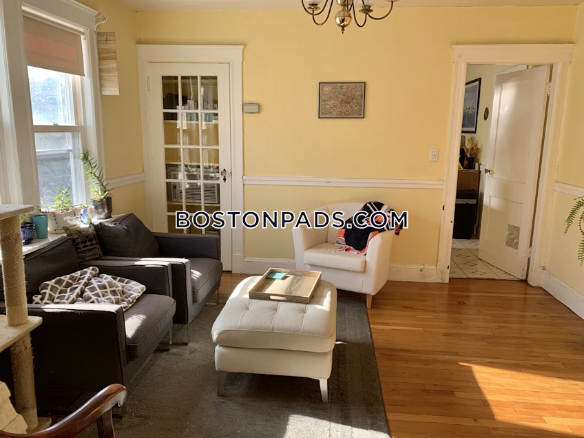 Boston - $4,800 /month