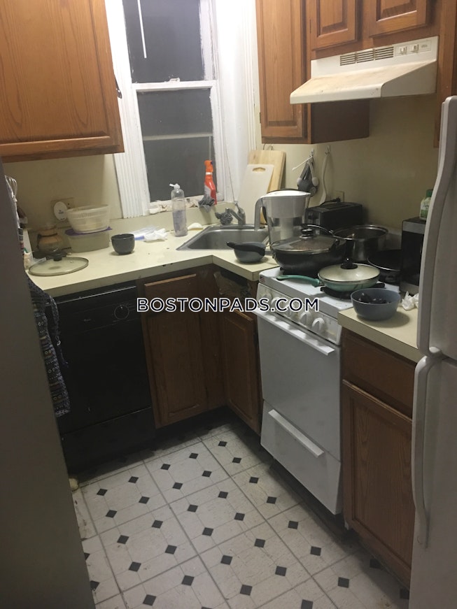 Boston - $4,000 /mo