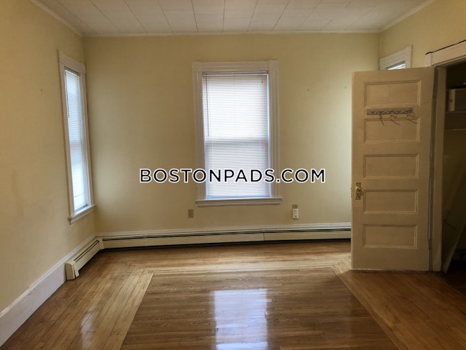 Somerville - $2,000 /mo