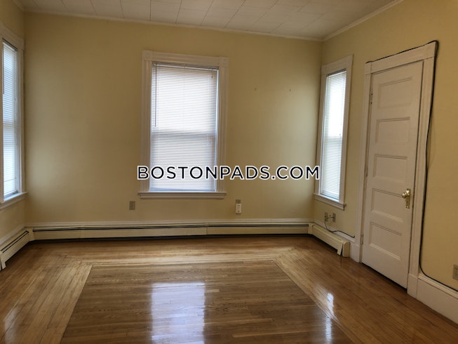 Somerville - $2,000 /mo