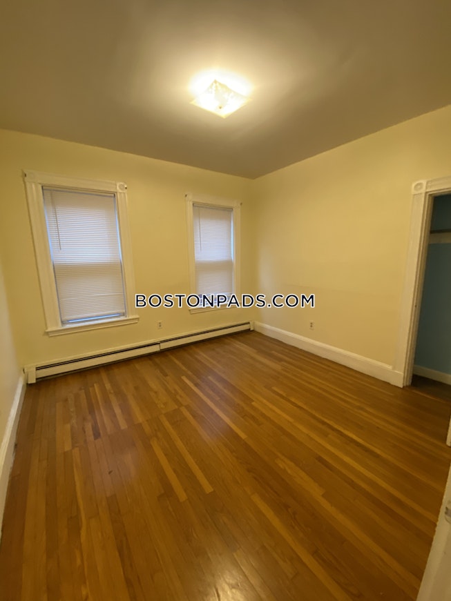 Somerville - $2,100 /mo