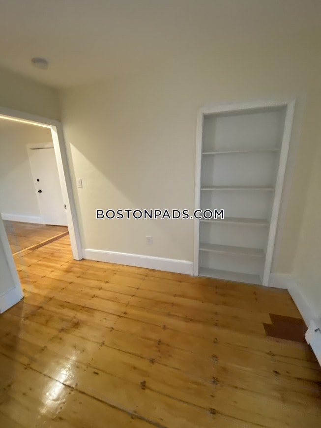 Somerville - $1,800 /mo